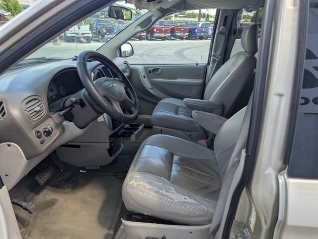 2006 Chrysler Town and Country Touring