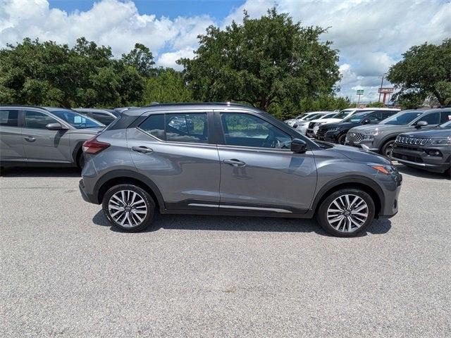 2024 Nissan Kicks SR Xtronic CVT