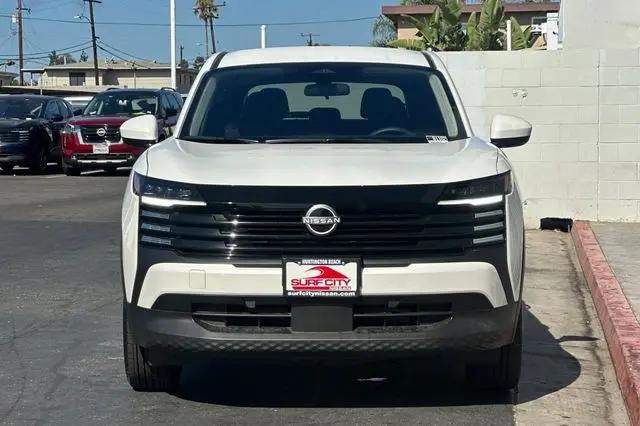 2025 Nissan Kicks SV FWD