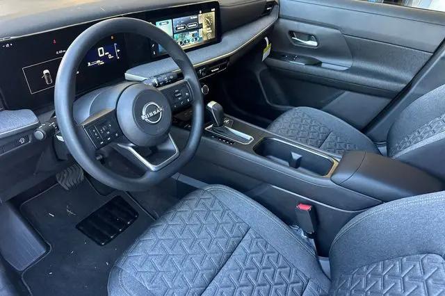 2025 Nissan Kicks SV FWD