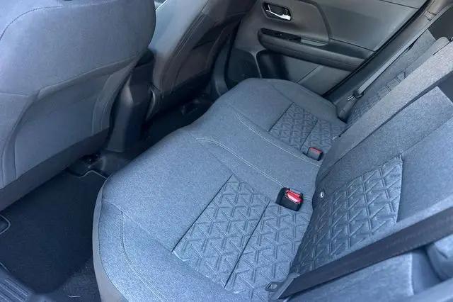 2025 Nissan Kicks SV FWD