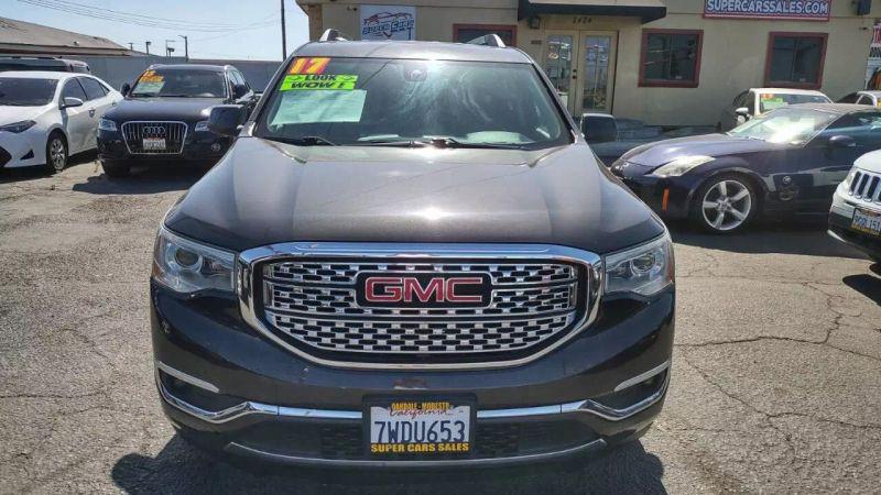 2017 GMC Acadia Denali
