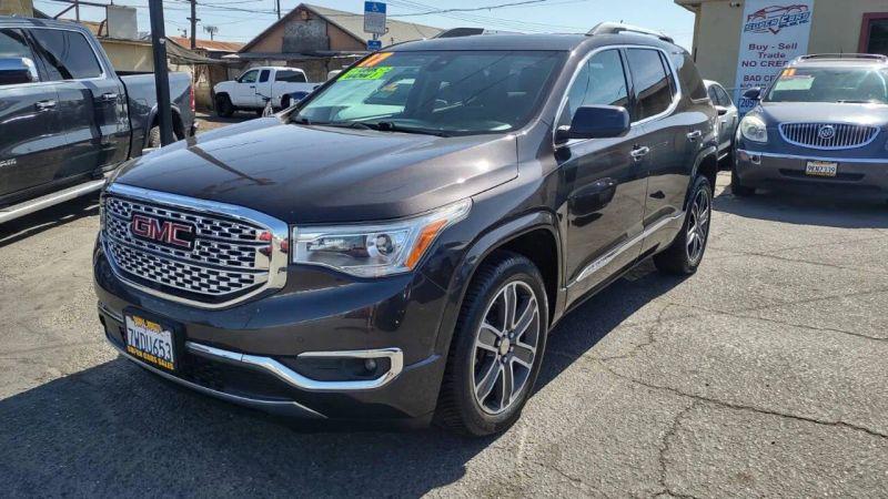 2017 GMC Acadia Denali