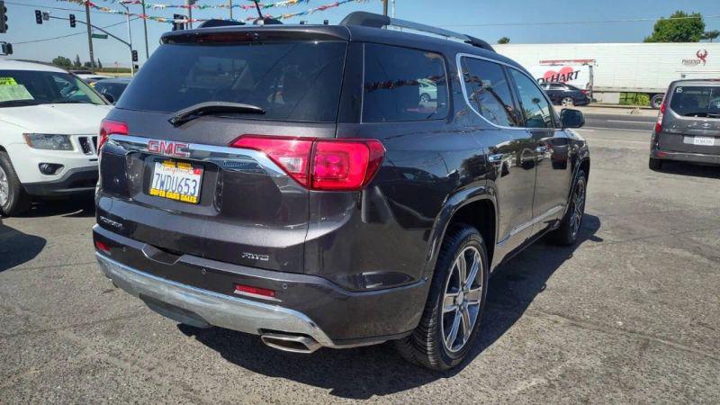 2017 GMC Acadia Denali