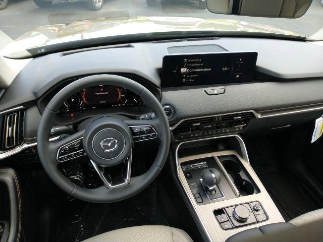 2025 Mazda CX-70 Premium Package