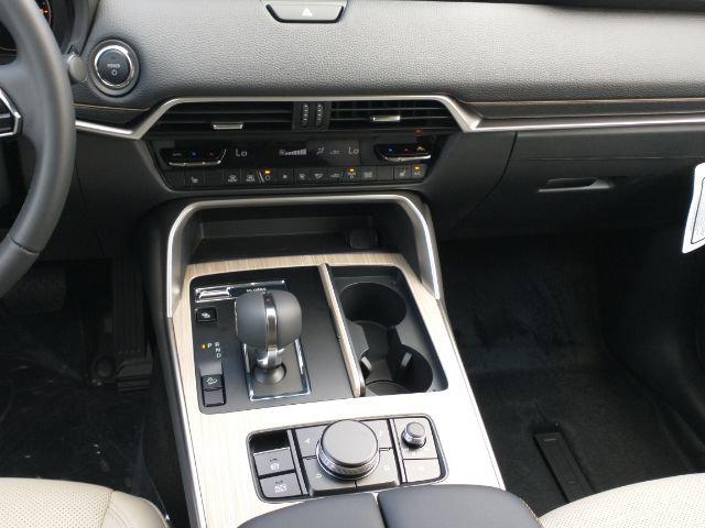 2025 Mazda CX-70 Premium Package