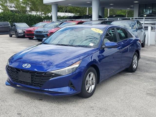 2023 Hyundai Elantra SE