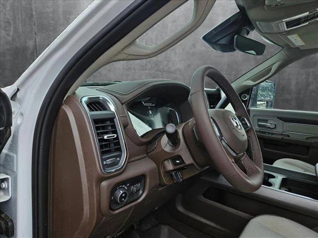 2025 RAM Ram 3500 RAM 3500 LARAMIE CREW CAB 4X4 8 BOX