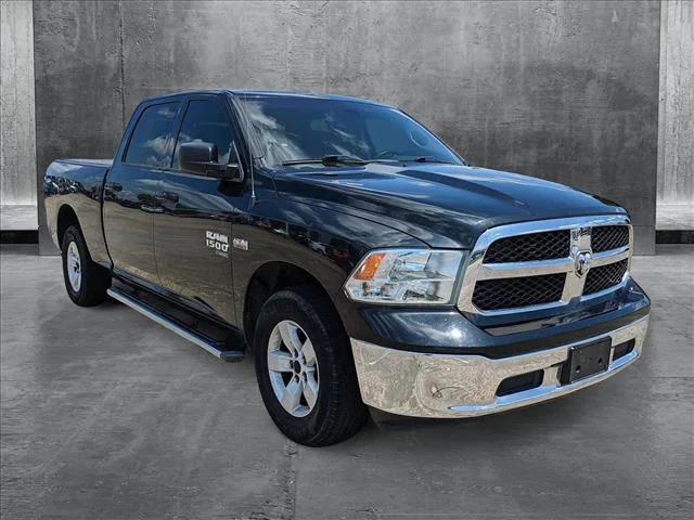 2019 RAM 1500 Classic SLT Crew Cab 4x2 64 Box