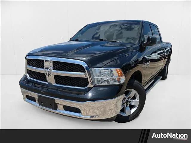2019 RAM 1500 Classic SLT Crew Cab 4x2 64 Box