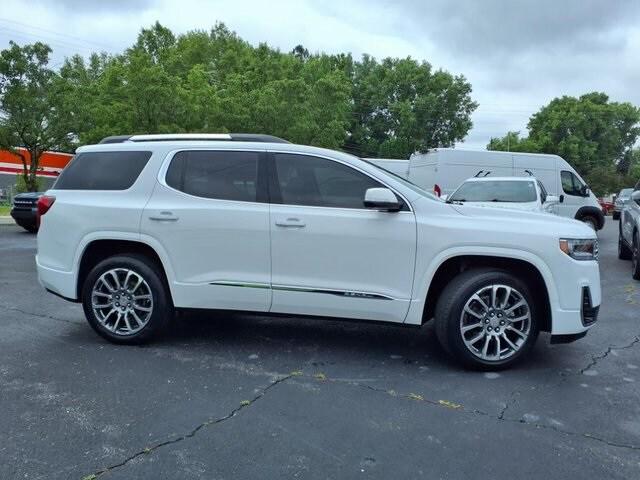 2023 GMC Acadia FWD Denali 2023 GMC Acadia FWD Denali