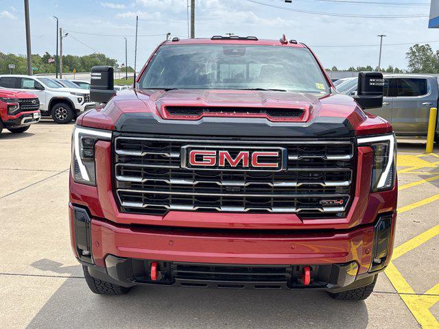 2025 GMC Sierra 2500HD 4WD Crew Cab Standard Bed AT4