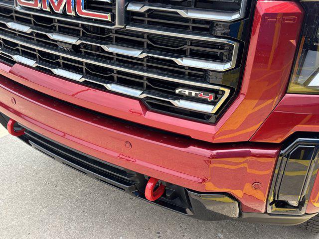 2025 GMC Sierra 2500HD 4WD Crew Cab Standard Bed AT4