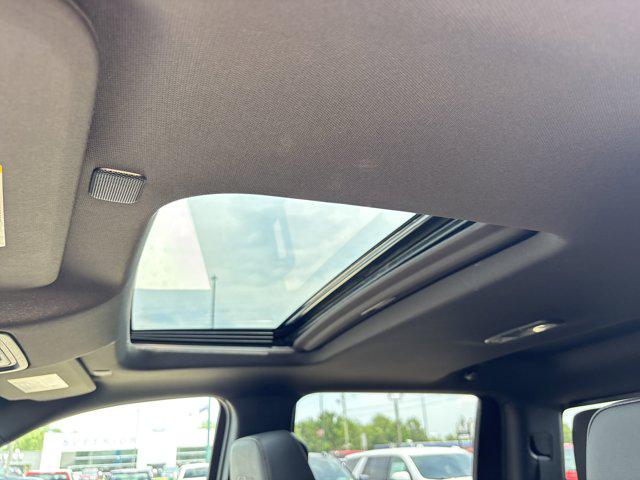 2025 GMC Sierra 2500HD 4WD Crew Cab Standard Bed AT4