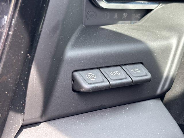 2025 GMC Sierra 2500HD 4WD Crew Cab Standard Bed AT4
