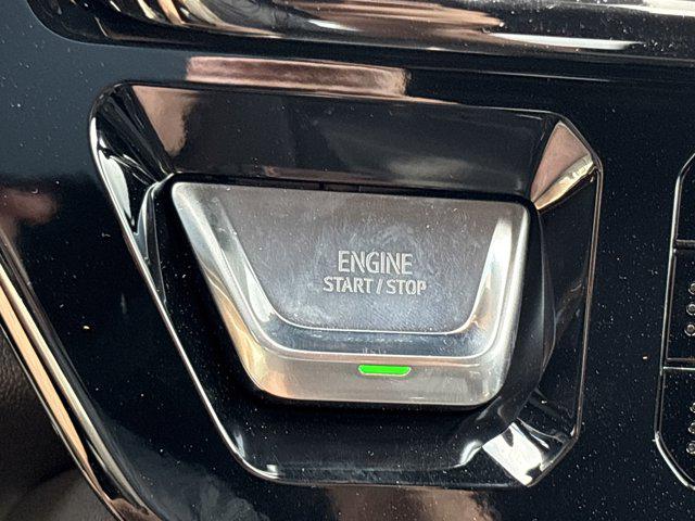 2025 GMC Sierra 2500HD 4WD Crew Cab Standard Bed AT4