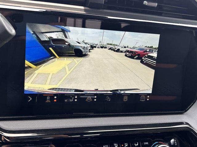 2025 GMC Sierra 2500HD 4WD Crew Cab Standard Bed AT4