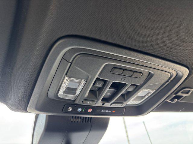 2025 GMC Sierra 2500HD 4WD Crew Cab Standard Bed AT4