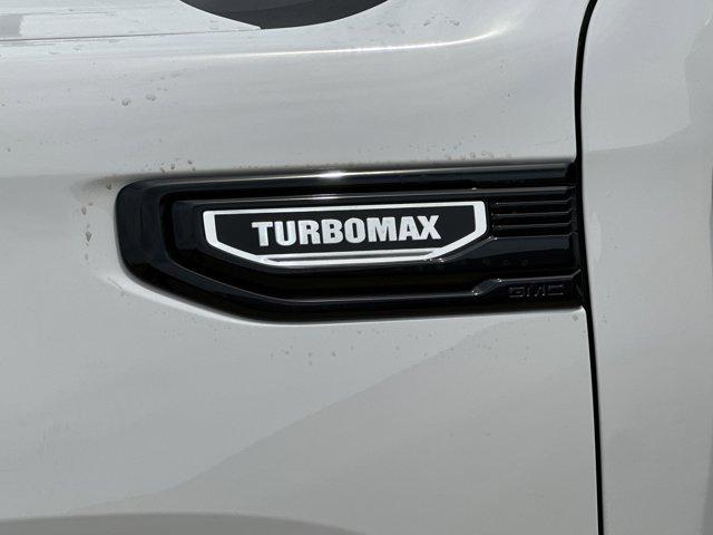 2025 GMC Sierra 1500 4WD Crew Cab Short Box Elevation with 3SB