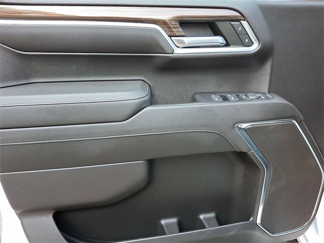 2022 Chevrolet Silverado 1500 4WD Crew Cab Short Bed RST