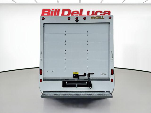 2025 GMC Savana Cutaway Work Van