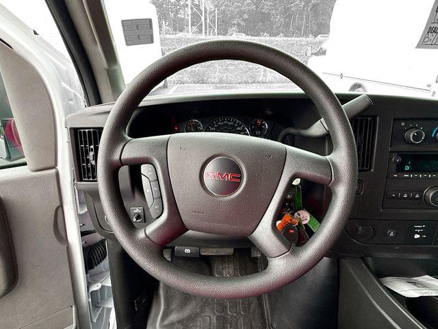 2025 GMC Savana Cutaway Work Van