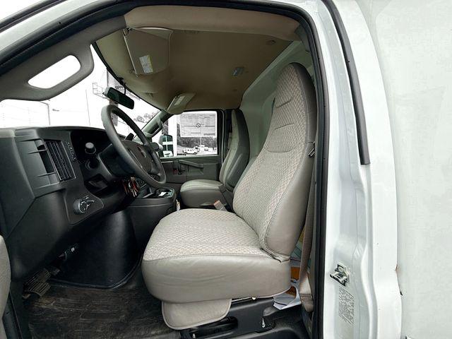 2025 GMC Savana Cutaway Work Van