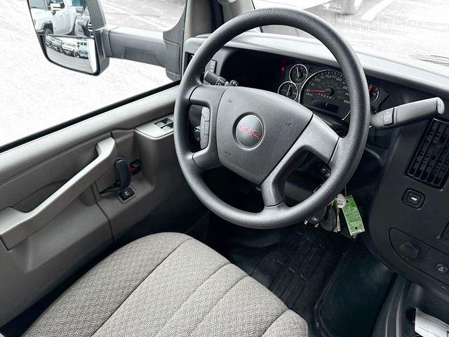 2025 GMC Savana Cutaway Work Van