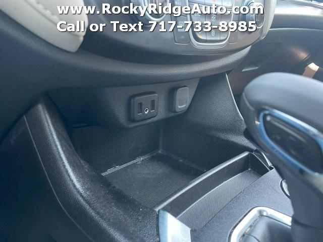 2022 Chevrolet Traverse AWD LS