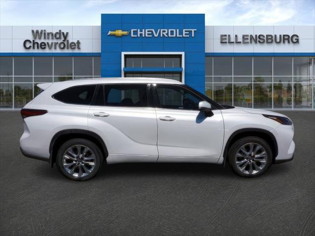 2022 Toyota Highlander Limited