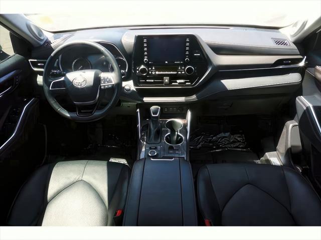 2022 Toyota Highlander Limited