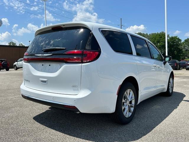 2025 Chrysler Pacifica PACIFICA SELECT AWD