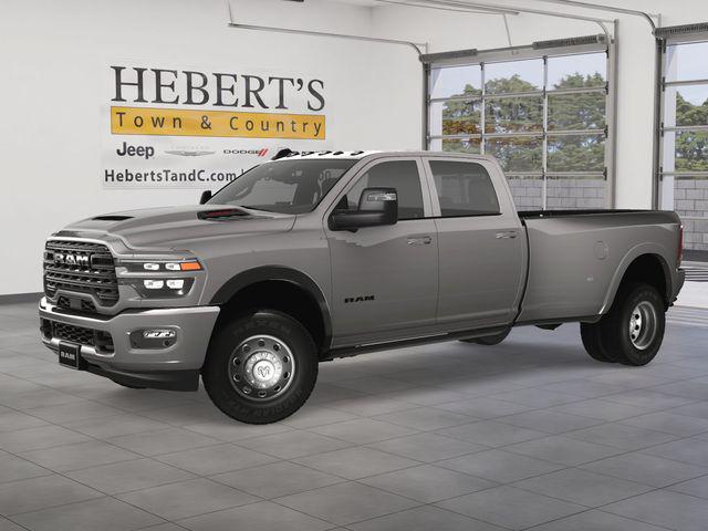 2025 RAM Ram 3500 RAM 3500 LIMITED CREW CAB 4X4 8 BOX