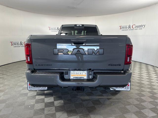 2025 RAM Ram 3500 RAM 3500 LIMITED CREW CAB 4X4 8 BOX