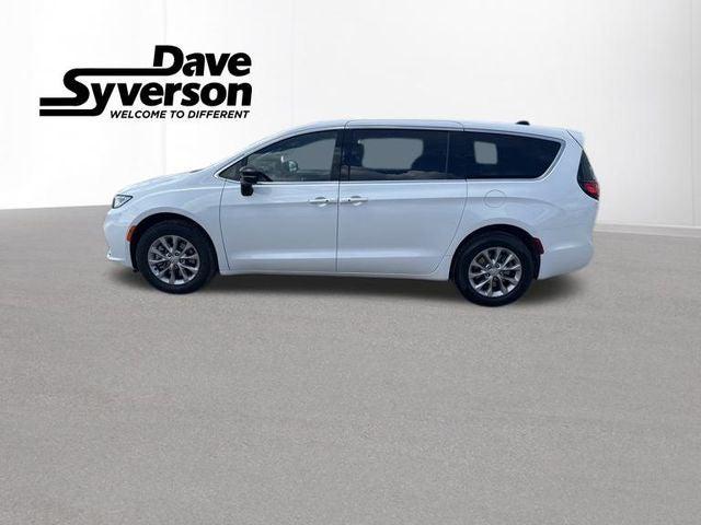 2025 Chrysler Pacifica PACIFICA SELECT AWD