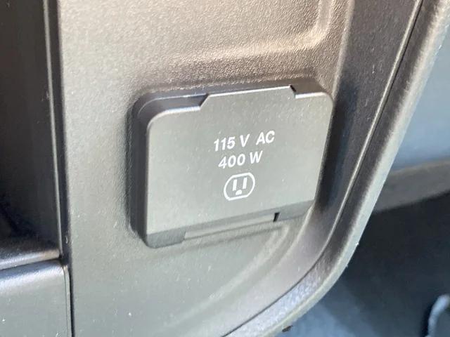 2025 Ram 2500 Tradesman Crew Cab 4x4 6'4" Box