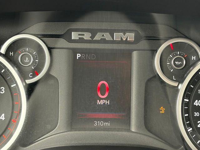 2025 RAM 5500 Chassis RAM 5500 TRADESMAN CHASSIS REGULAR CAB 4X4 84 CA
