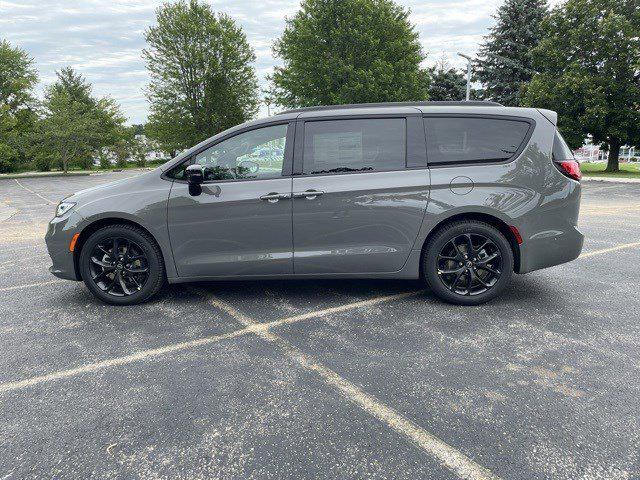 2025 Chrysler Pacifica PACIFICA LIMITED