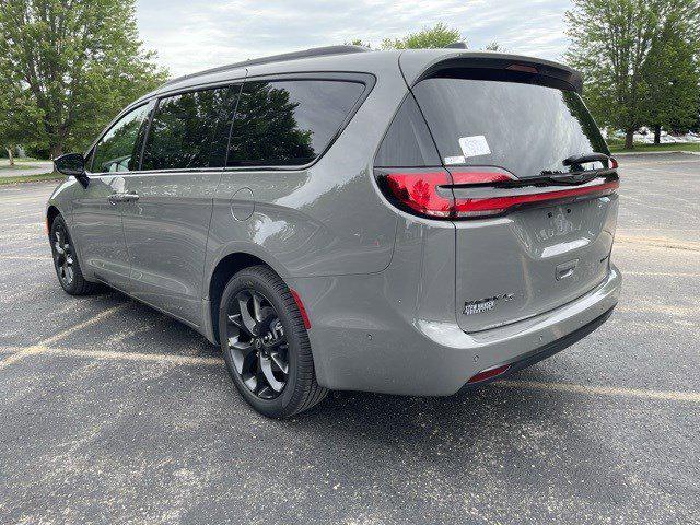 2025 Chrysler Pacifica PACIFICA LIMITED