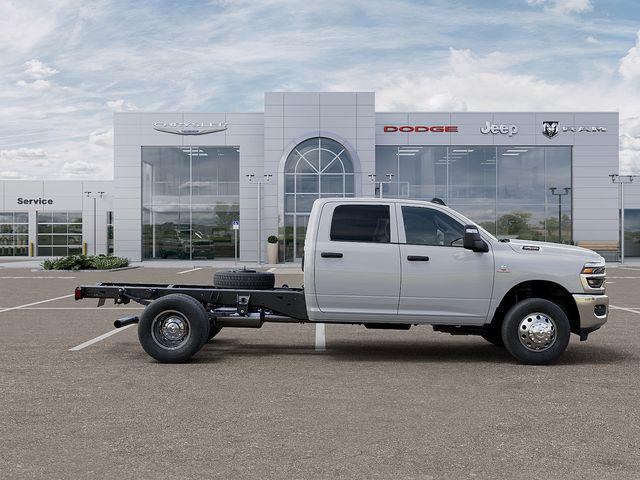 2025 Ram 3500 Chassis Cab Tradesman/Big Horn