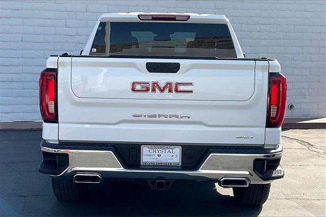 2023 GMC Sierra 1500 4WD Crew Cab Short Box SLT