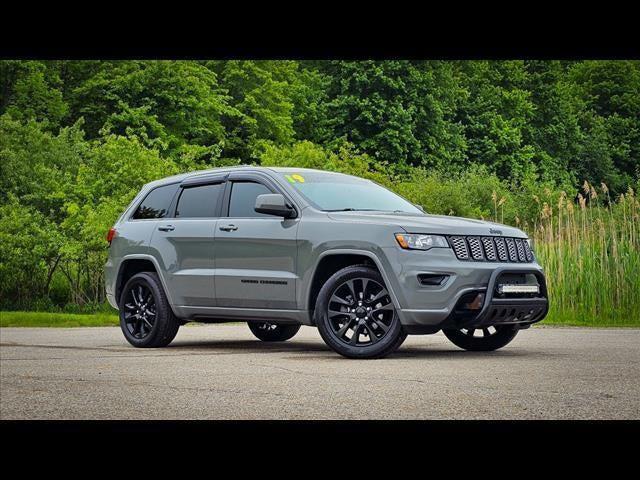 2019 Jeep Grand Cherokee Altitude 4x4 2019 Jeep Grand Cherokee Altitude 4x4