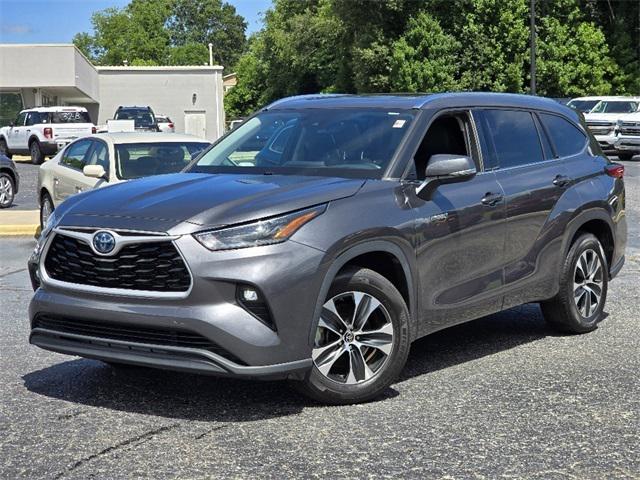 2021 Toyota Highlander Hybrid XLE