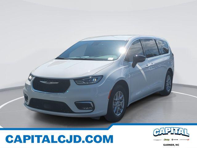 2025 Chrysler Pacifica PACIFICA SELECT
