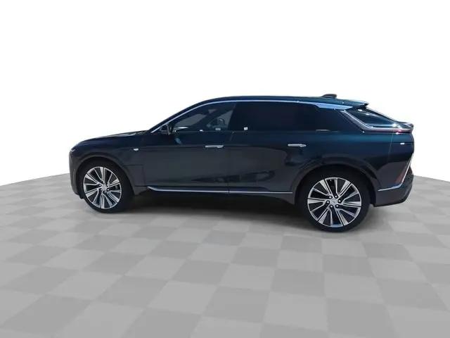2025 Cadillac iQ Luxury w/1SE