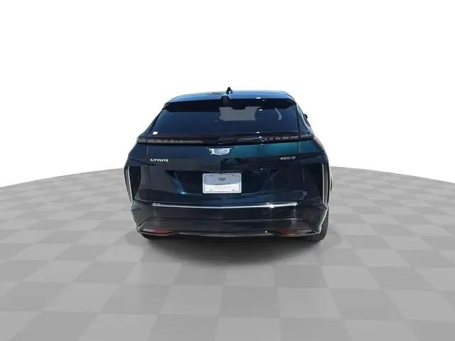 2025 Cadillac iQ Luxury w/1SE