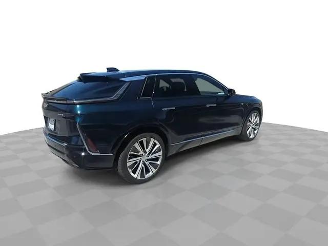 2025 Cadillac iQ Luxury w/1SE