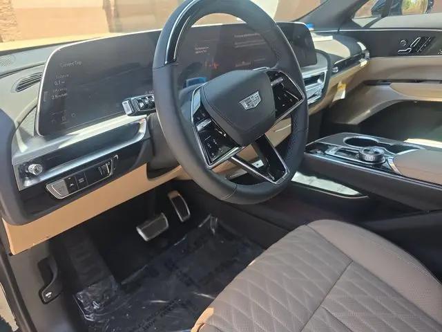 2025 Cadillac iQ Luxury w/1SE