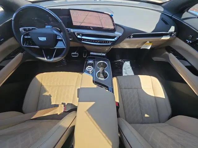 2025 Cadillac iQ Luxury w/1SE