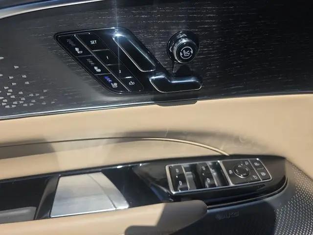 2025 Cadillac iQ Luxury w/1SE